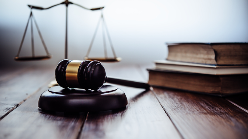 O desembargador Alexandre Victor De Carvalho analisa a relevância do julgamento de intempestividade no agravo em execução, garantindo celeridade e justiça processual.