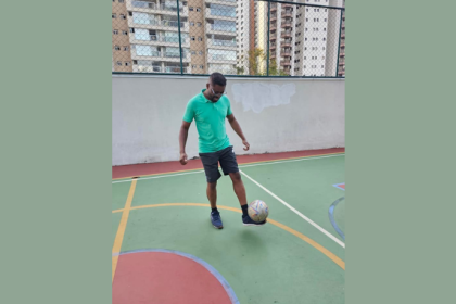 Para Oluwatosin Tolulope Ajidahun, a saúde emocional é peça-chave no equilíbrio hormonal e na ovulação.