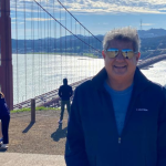 A aventura urbana de Paris entre luz e arte apresentada por Leonardo Rocha de almeida.