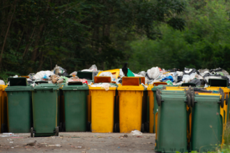 Versa Engenharia Ambiental mostra como aterros sanitários modernos reduzem riscos ambientais com tecnologia avançada.