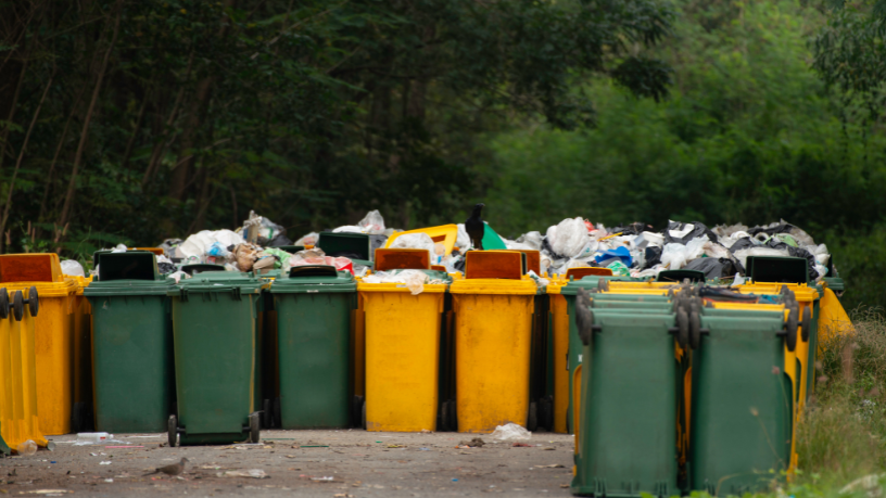 Versa Engenharia Ambiental mostra como aterros sanitários modernos reduzem riscos ambientais com tecnologia avançada.