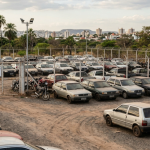 Cuiabá muda regra para veículos apreendidos: quem pode retirar carro ou moto antes do leilão sem pagar remoção e estadia