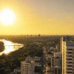 Termômetro registra calor intenso em área urbana de Cuiabá durante onda de calor